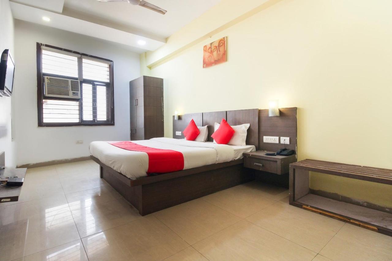 Oyo 67810 Hotel Lals Inn Agra  Exteriör bild