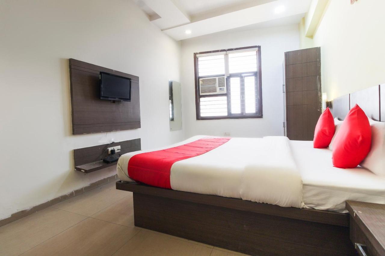 Oyo 67810 Hotel Lals Inn Agra  Exteriör bild